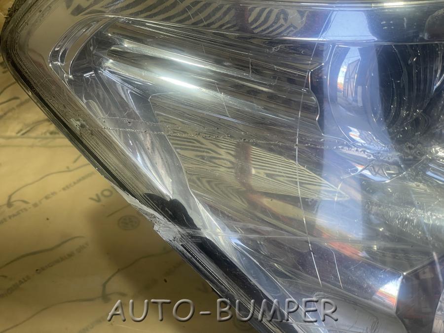 Nissan Patrol Y62 2010- Фара правая 260601LB1A, 10023048